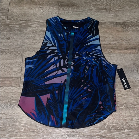 New nwt ultracor blue print active tank top size small California Naos print - Picture 3 of 8